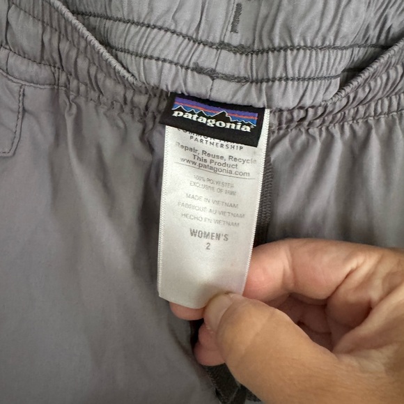 Patagonia Womens Gray Running Athletic Shorts, Size 2 - Picture 4 of 6